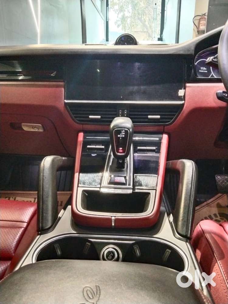 Porsche Cayenne Base, 2022, Petrol