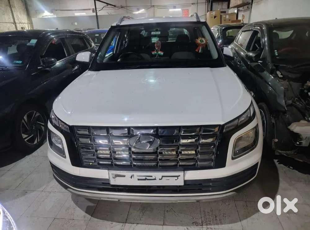 Hyundai Venue 13000 Km Driven