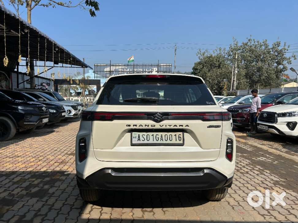 Maruti Suzuki Grand Vitara Smart Hybrid Alpha, 2024, Petrol