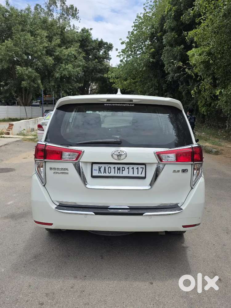 Toyota Innova Crysta 2016