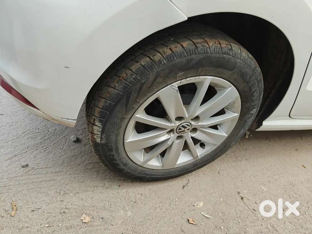 Volkswagen Polo 2015 Petrol
