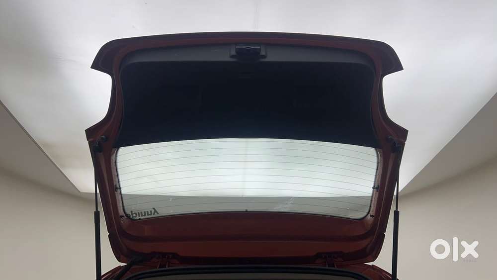 Volkswagen Polo Petrol Comfortline 1.2l, 2015, Petrol