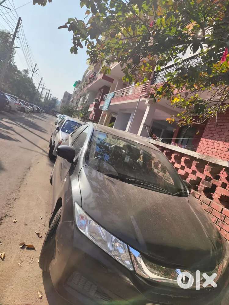 Honda City V At 2015