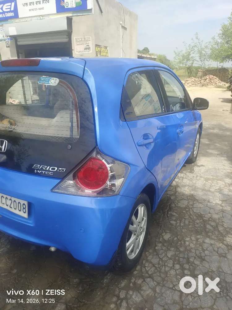 Honda Brio 2013 Petrol Well Maintained