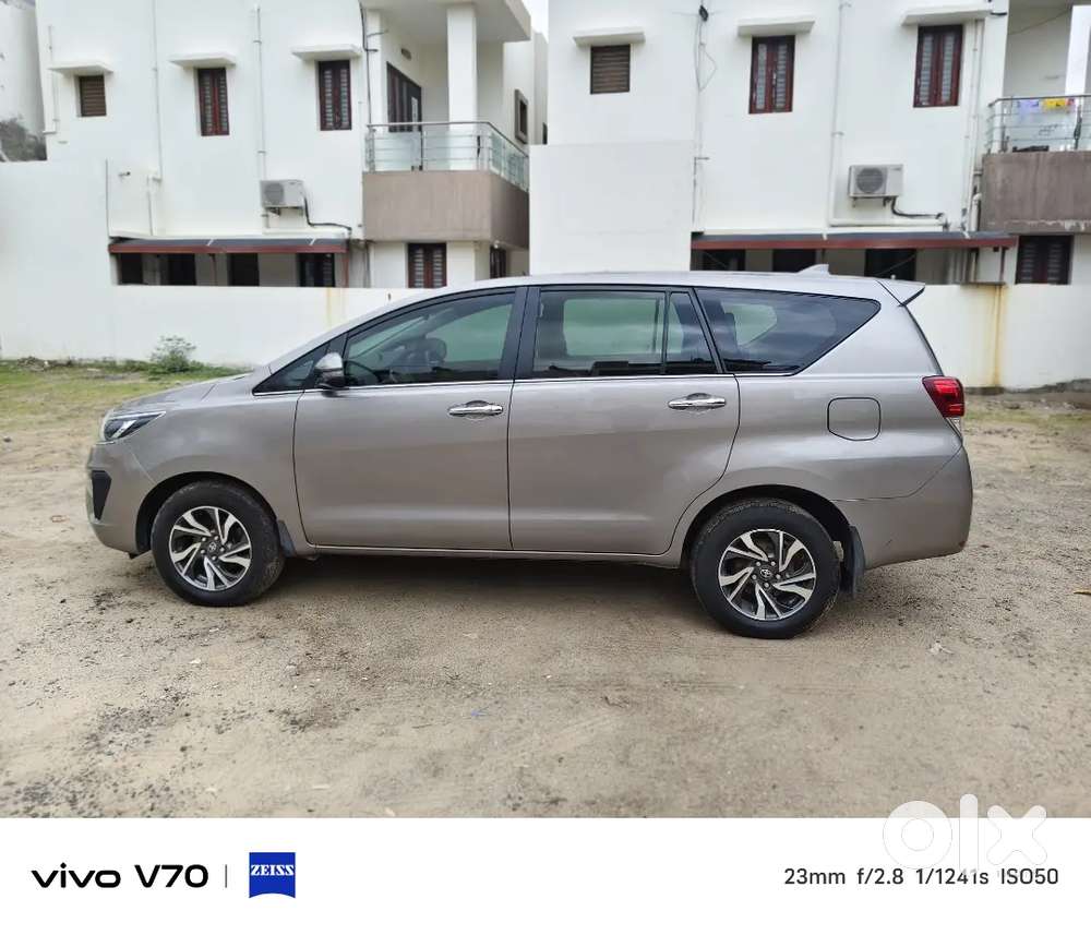 Innova Crysta 2.4 2022