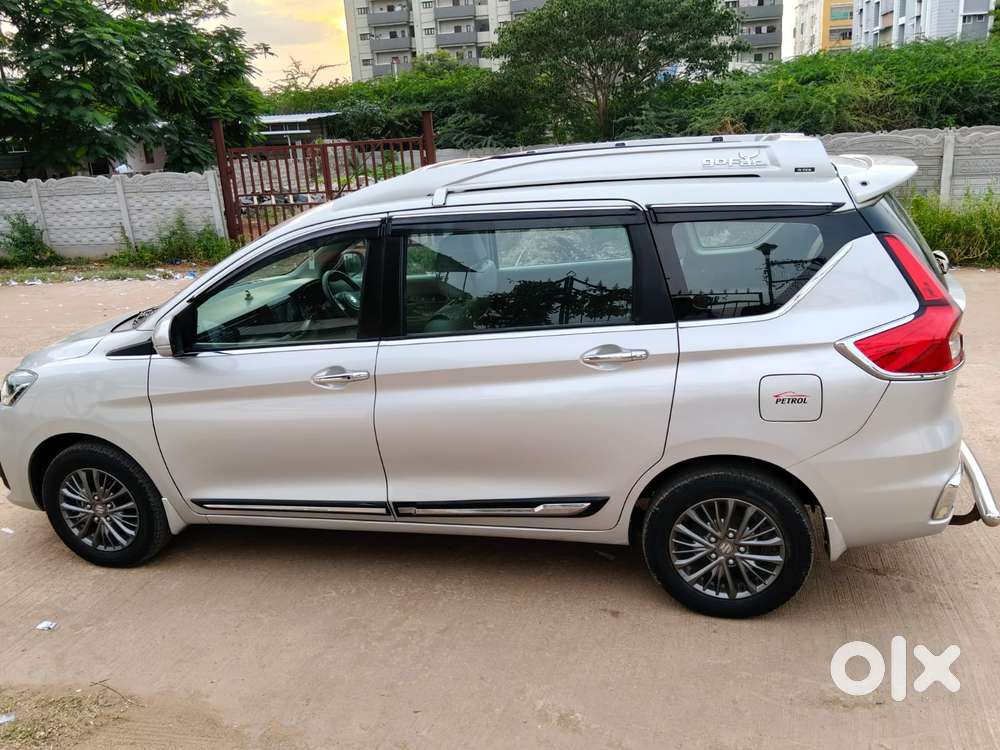Maruti Suzuki Ertiga Zxi Plus Shvs, 2022, Petrol