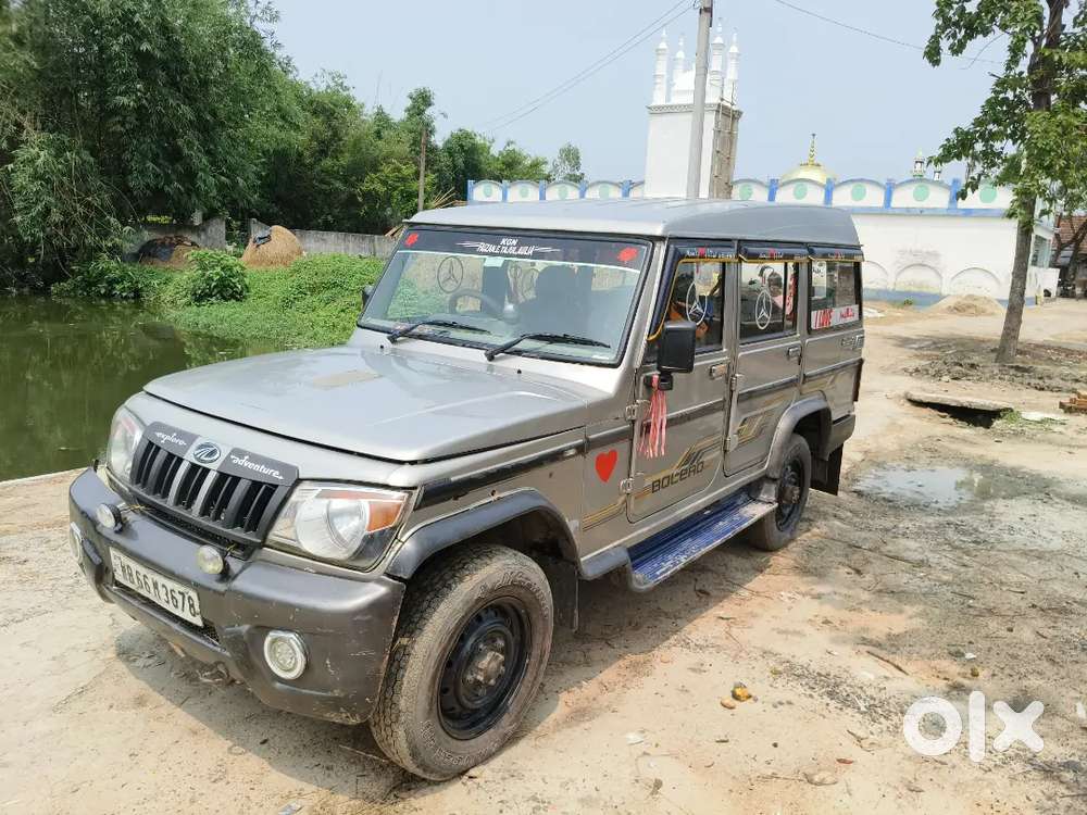 Mahindra Bolero Neo Plus 2012