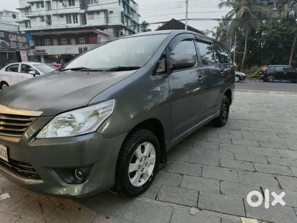 Toyota Innova Diesel 2012