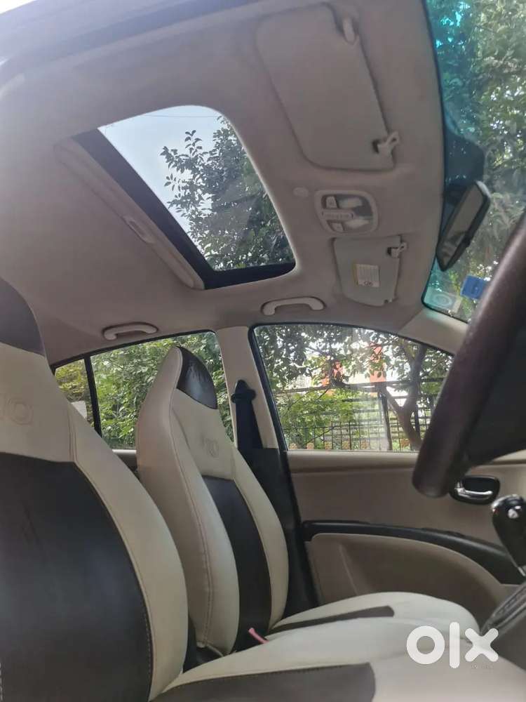 Hyundai I10 Asta Sunroof 2011 Petrol Automatic
