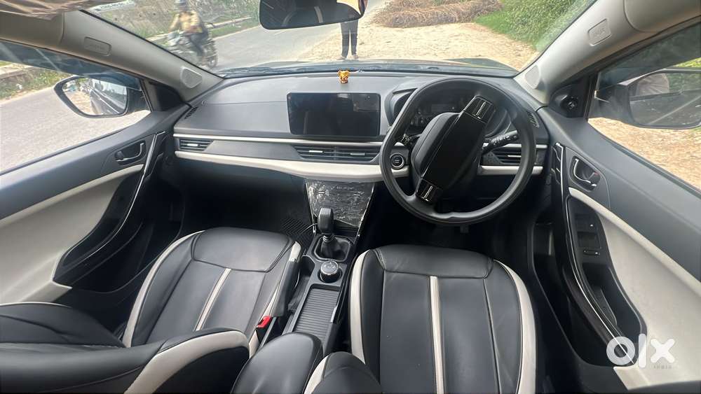 Tata Nexon Creative 1.2 Revotron Petrol 6 Mt, 2025, Petrol