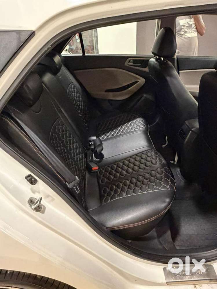 Hyundai Elite I20 2015 Diesel 85300 Km Driven