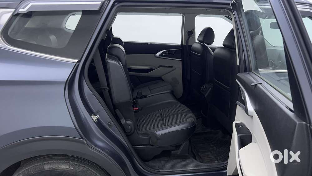 Kia Carens 1.4 Prestige Plus Turbo 7 Str, 2022, Petrol