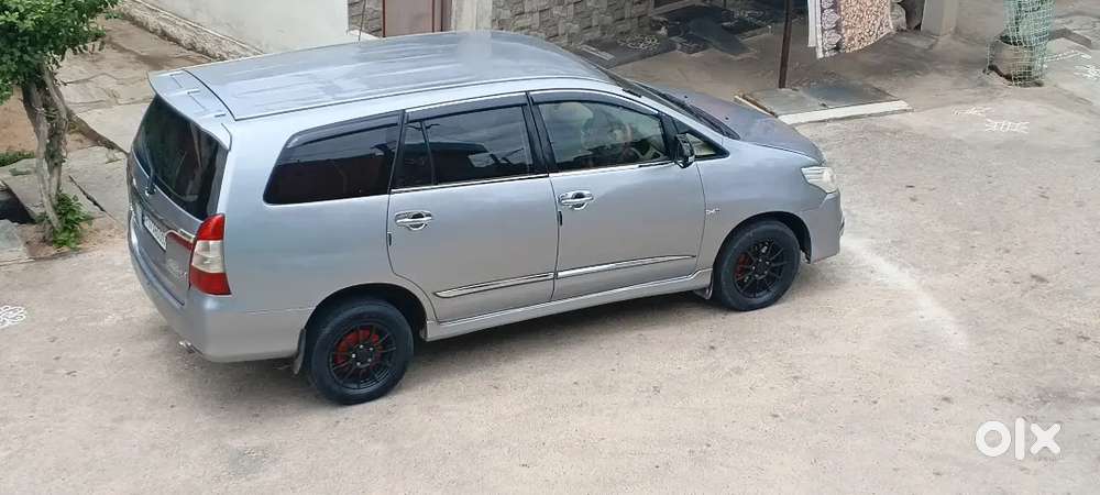 Toyota Innova 2007 Diesel 270000 Km Driven