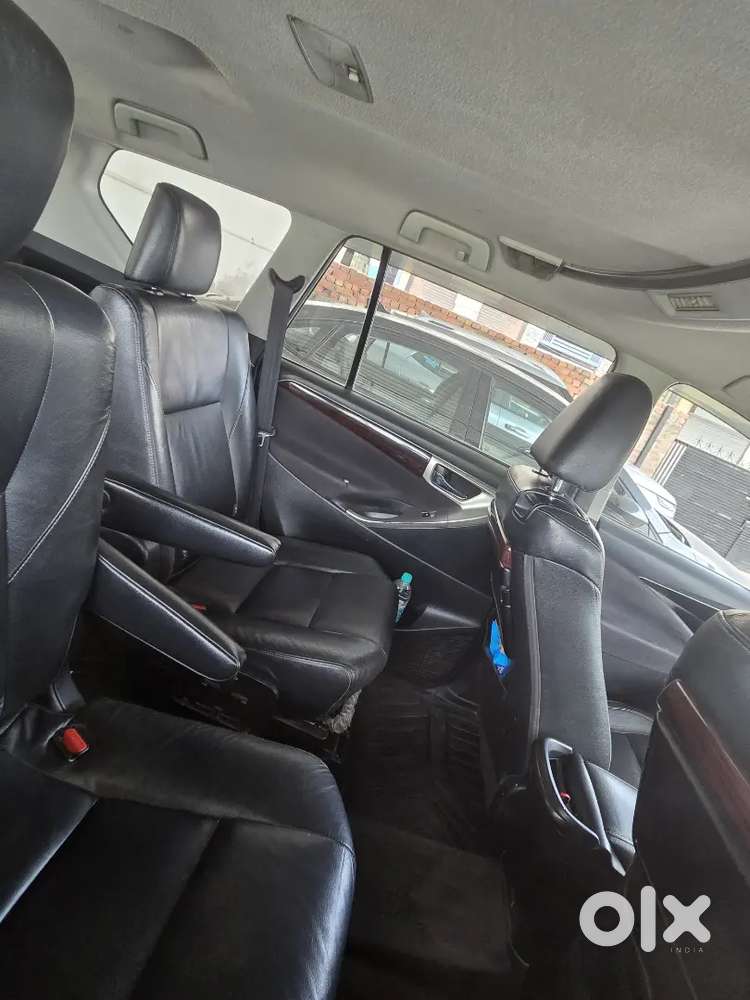 Toyota Innova Crysta 2016