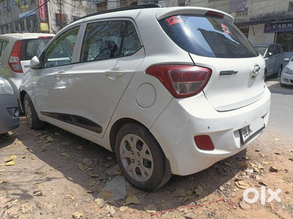 Hyundai Grand I10 Sportz, 2016, Diesel