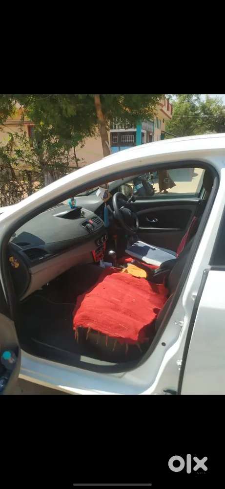 Renault Fluence 2011 Diesel 135000 Km Driven
Stanley Leather