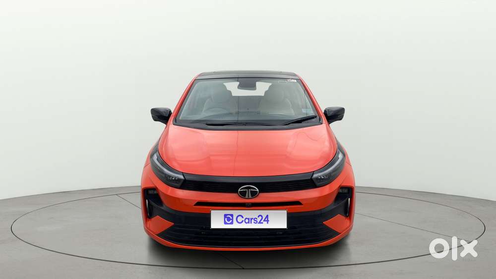Tata Altroz 1.2 Xza Plus Dark Edition Dct, 2025, Petrol