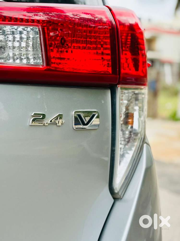 Toyota Innova Crysta 2.4 V, 2017, Diesel