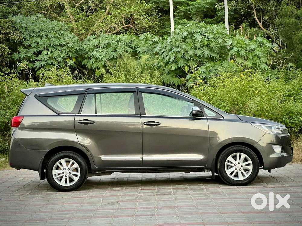 Toyota Innova Crysta 2.4 G Mt, 2020, Diesel
