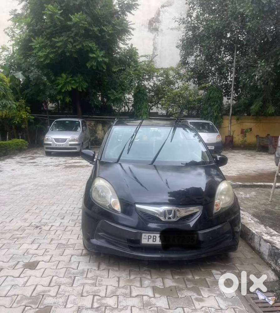 Honda Brio Petrol 2012