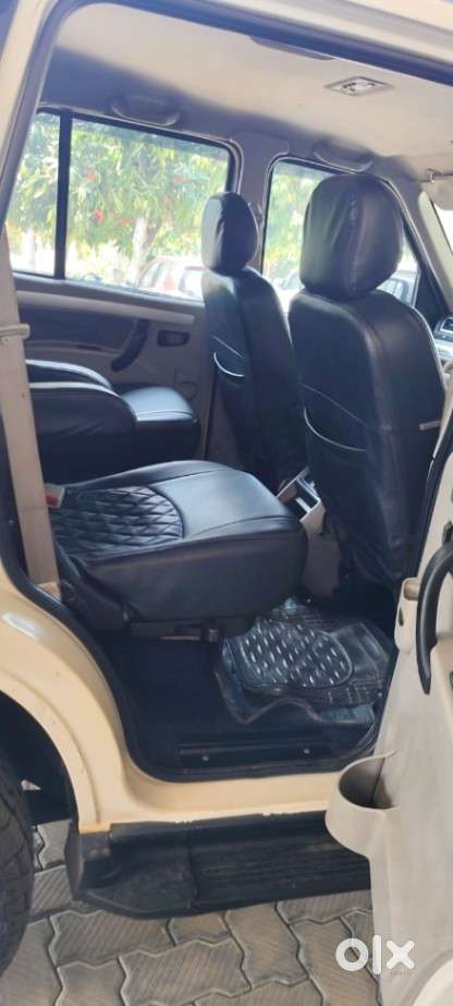Mahindra Scorpio S10, 2015, Diesel
