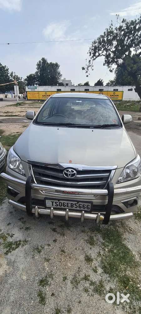 Innova Genuine Reading And Showroom Track For Sell Tyers