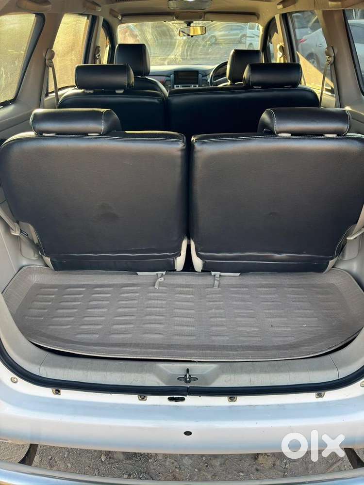Toyota Innova 2010 Diesel 250000 Km Driven