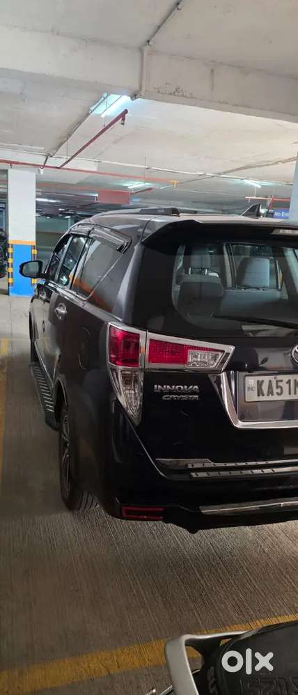 Toyota Innova Crysta 2022 Diesel Well Maintained
