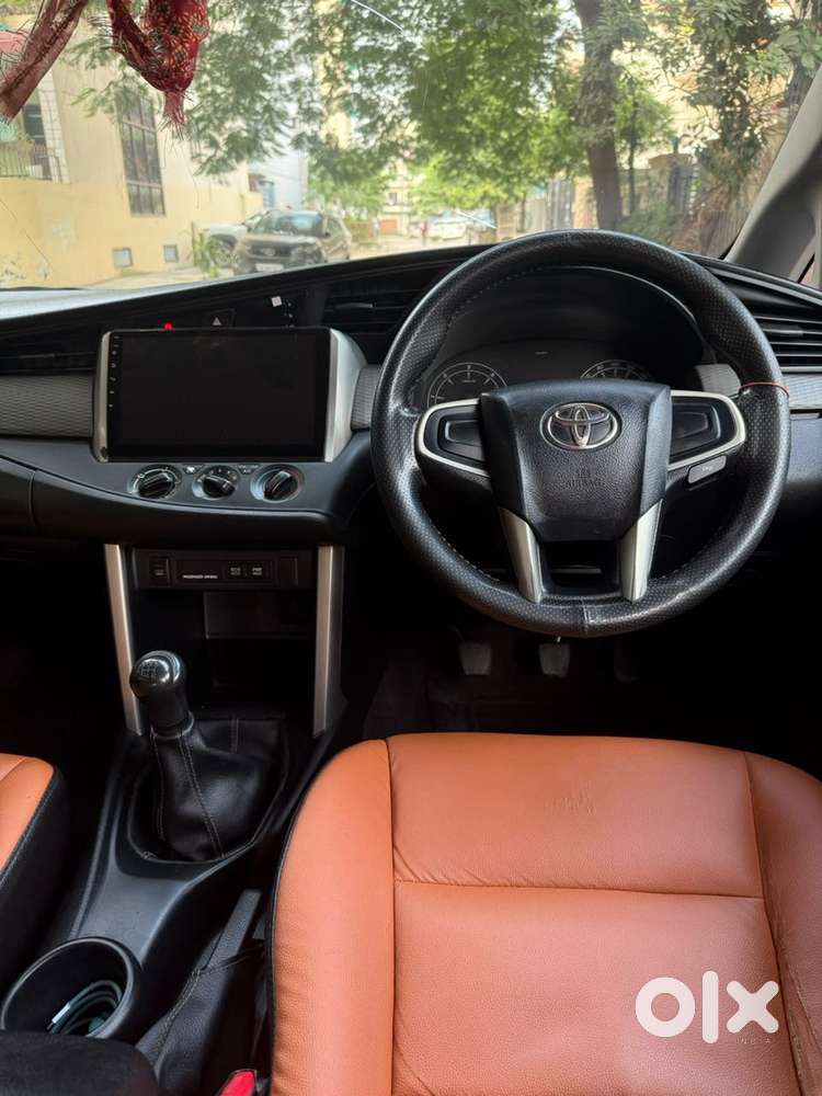 Toyota Innova Crysta 2.4 G Mt, 2017, Diesel