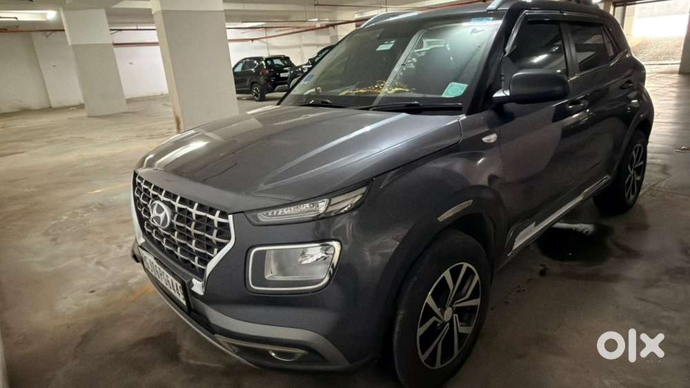 Hyundai Venue Mt Petrol 2021