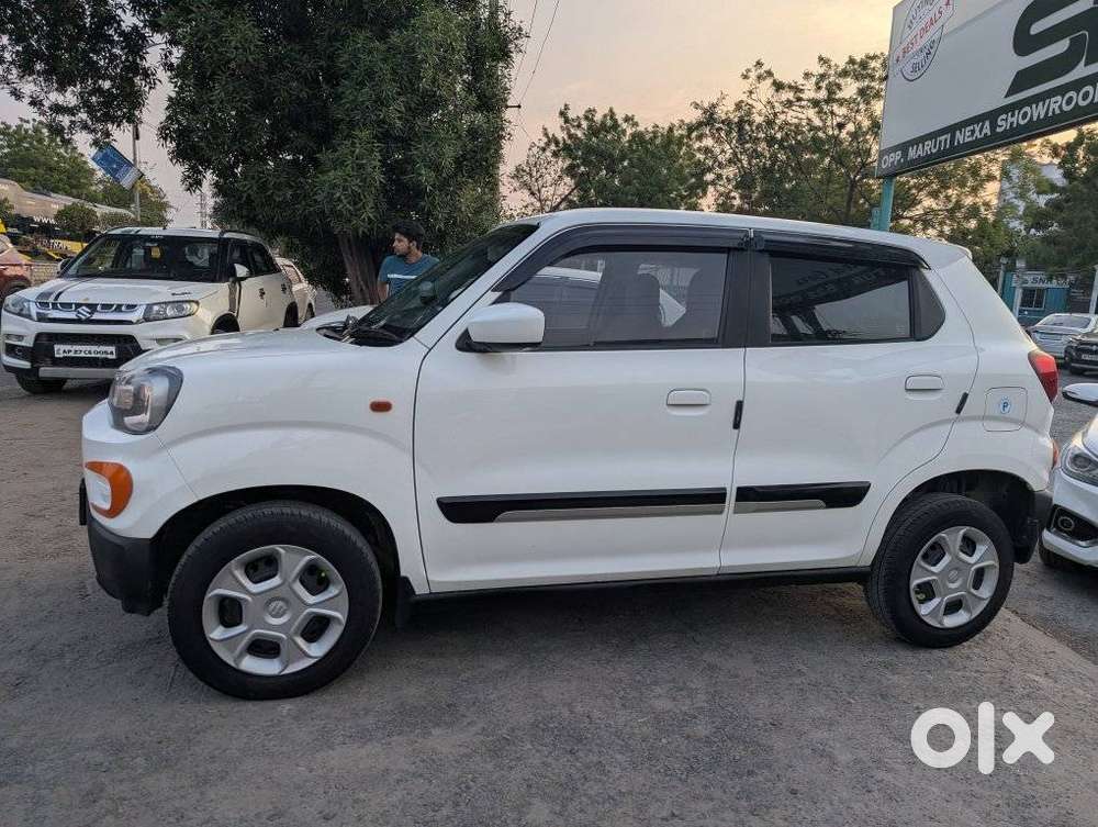 Maruti Suzuki S-presso Vxi Opt, 2024, Petrol