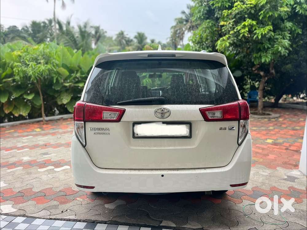 Toyota Innova Crysta 2018