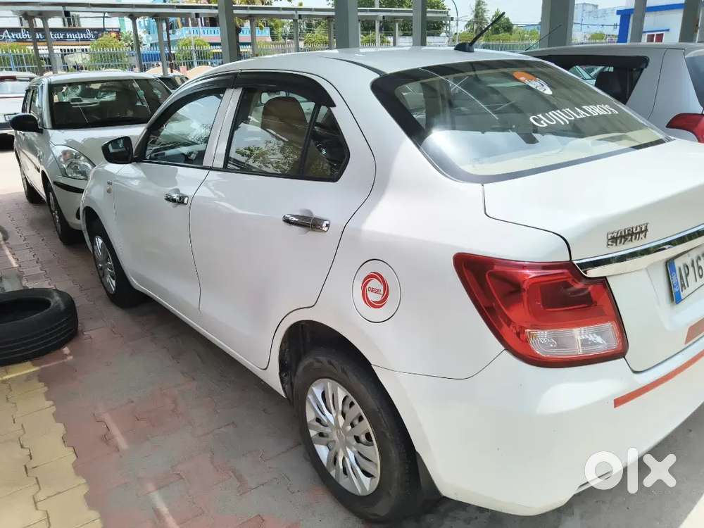 Maruti Suzuki Dzire 2018 Diesel 120000 Km Driven