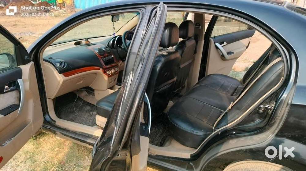 Chevrolet Aveo 2012 Petrol 86000 Km Driven