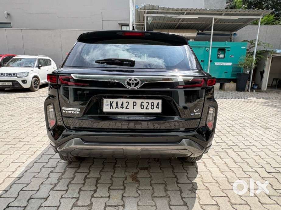 Toyota Urban Cruiser Hyryder 1.5 V Hybrid, 2025, Petrol