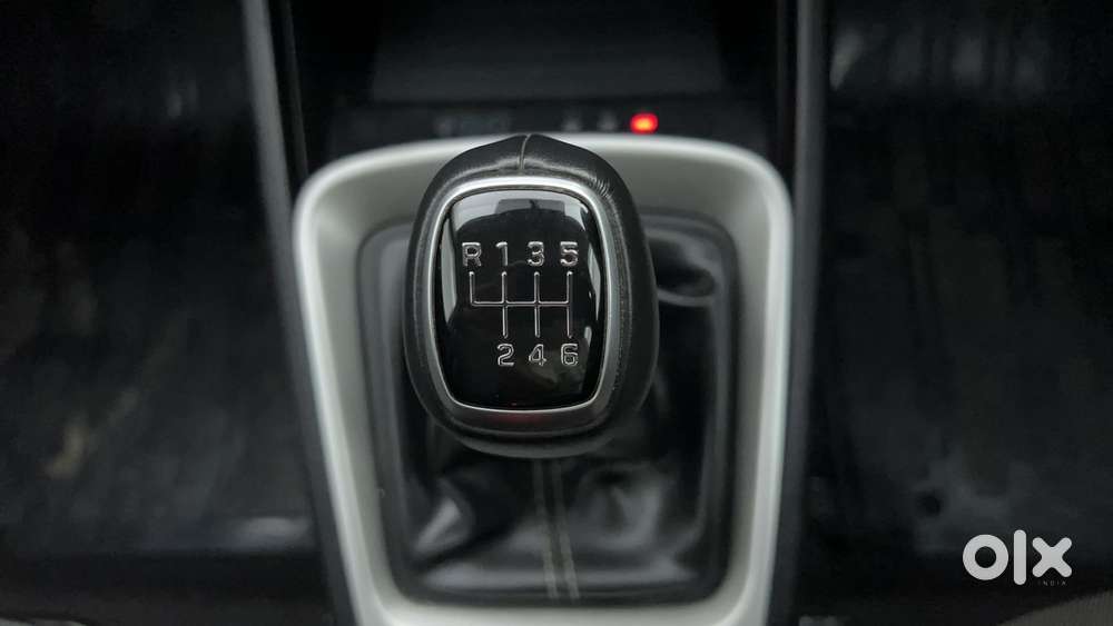 Hyundai Venue Sx (o) Mt 1.0 Turbo, 2022, Petrol