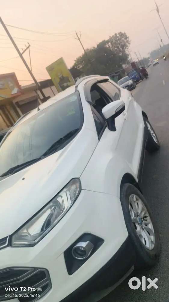 Ford Ecosport 2015 Petrol 20000 Km Driven