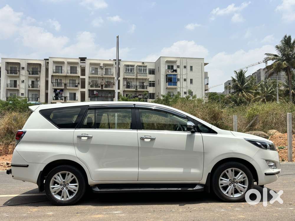 Toyota Innova Crysta 2.8z Automatic, 2019, Diesel