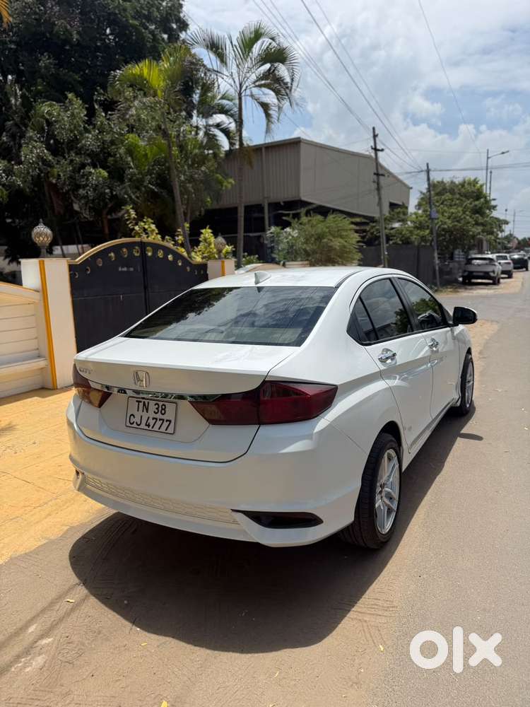 Honda City I-vtec V, 2017, Petrol