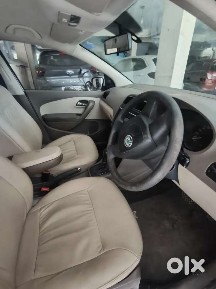 Skoda Rapid 2012 Petrol 90000 Km Driven
