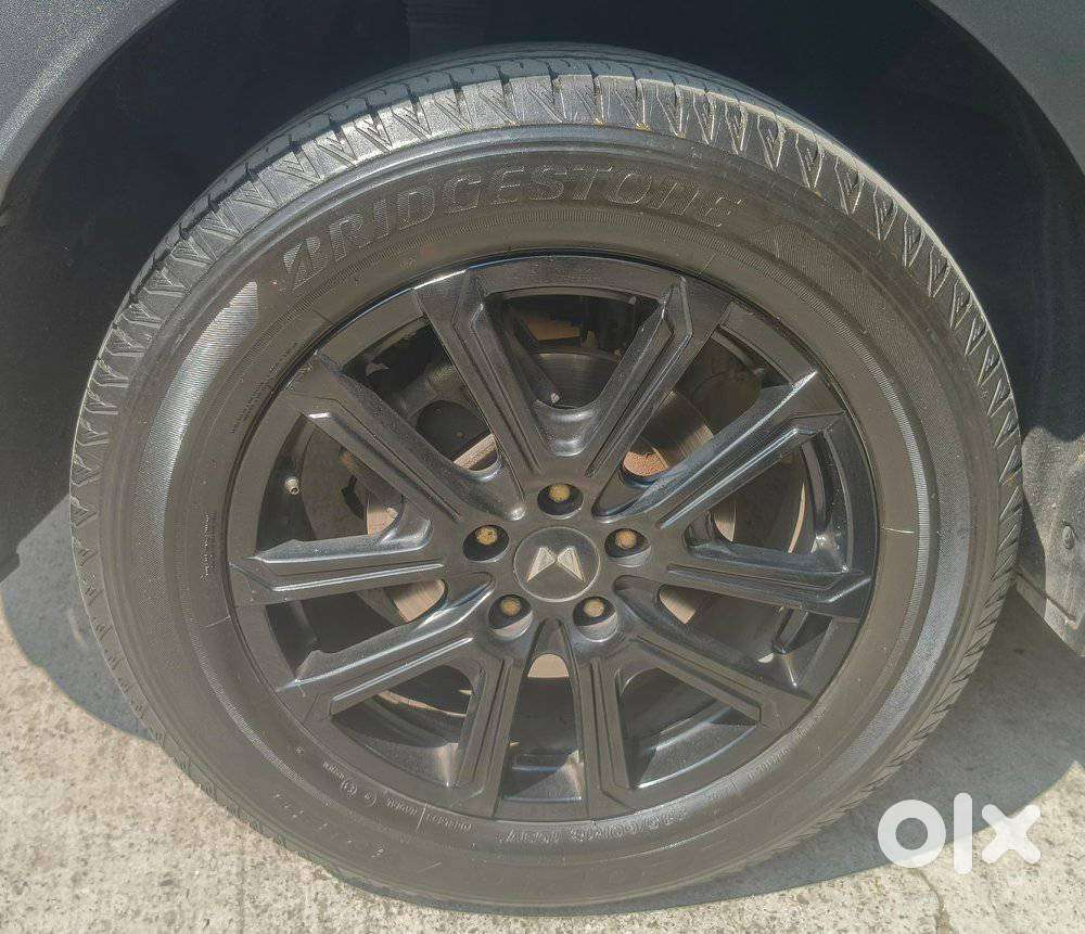 Mahindra Xuv700 2.0 Ax 7 Petrol At Luxury Pack Str, 2024, Petrol