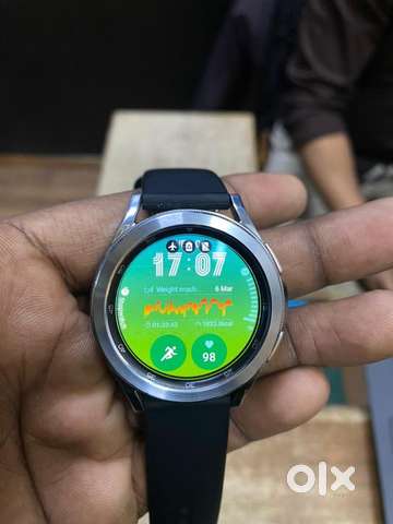 Galaxy watch sales 42mm olx