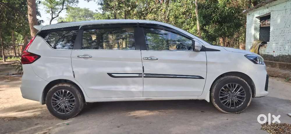 Maruti Suzuki Ertiga December 2021 Top Model Petrol Well Maintained