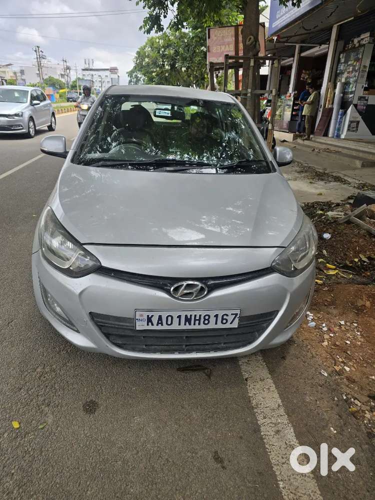 Hyundai I20 2013 Petrol 100000 Km Driven