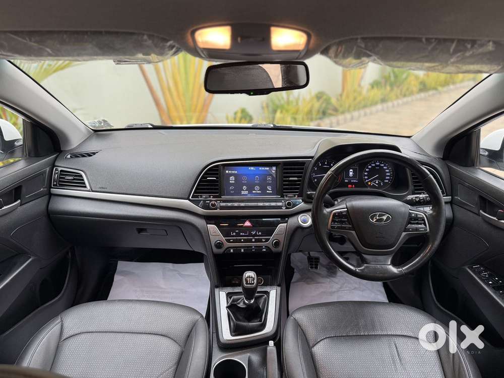 Hyundai Elantra 2.0 Sx Option, 2017, Petrol