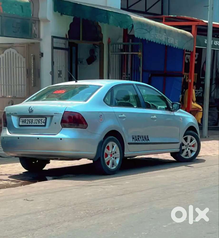 Volkswagen Vento 1.6 Petrol 2011 New Insurance New Polution New Sarvic