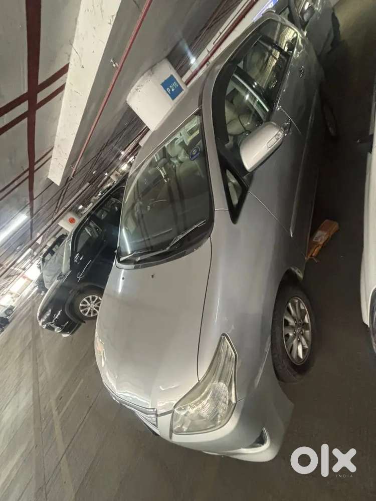 Toyota Innova Crysta 2012 Diesel