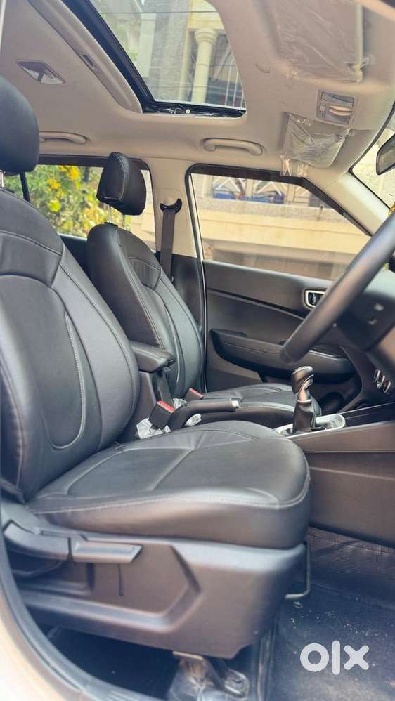 Hyundai Venue 2022 Diesel 7500 Km Driven