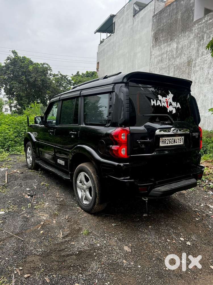 Mahindra Scorpio S11 2021