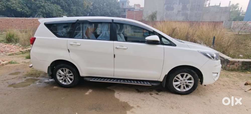 Toyota Innova Crysta 2.4 G Mt 7 Str, 2023, Diesel